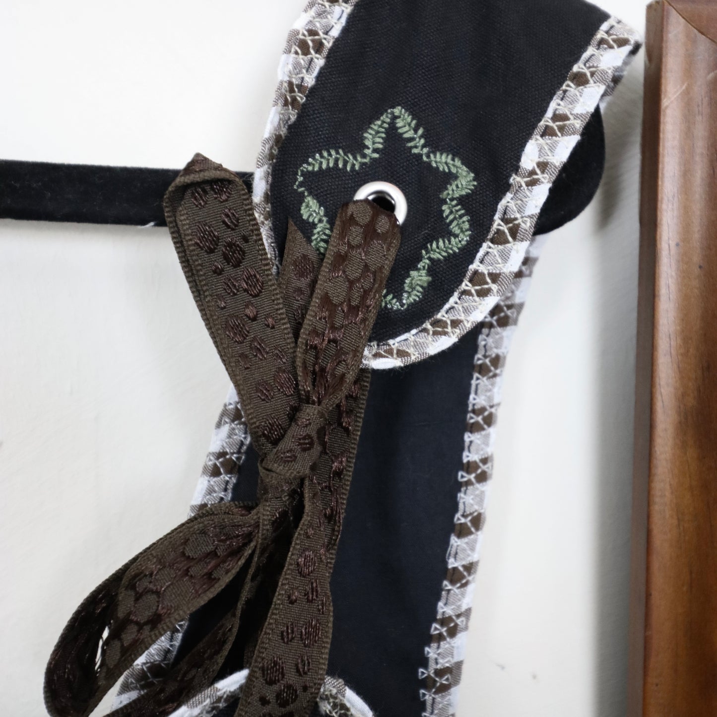 ✶SAMPLE SALE ✶ Item 8: Buffalo cross-stitch Corset ✶ Size: UK 14