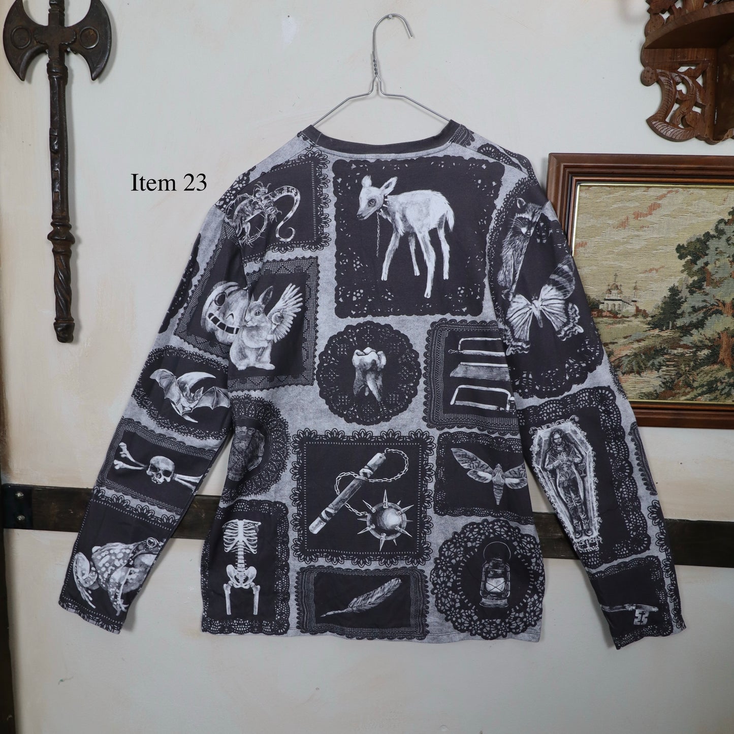 ✶SAMPLE SALE✶ Item 23: Doily Print Long Sleeve ✶ Size: L