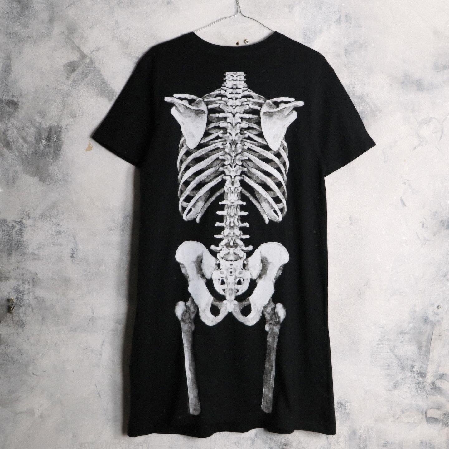 ✶Vestido estilo camiseta de esqueleto ✶Hecho a pedido - 4 semanas de espera ✶