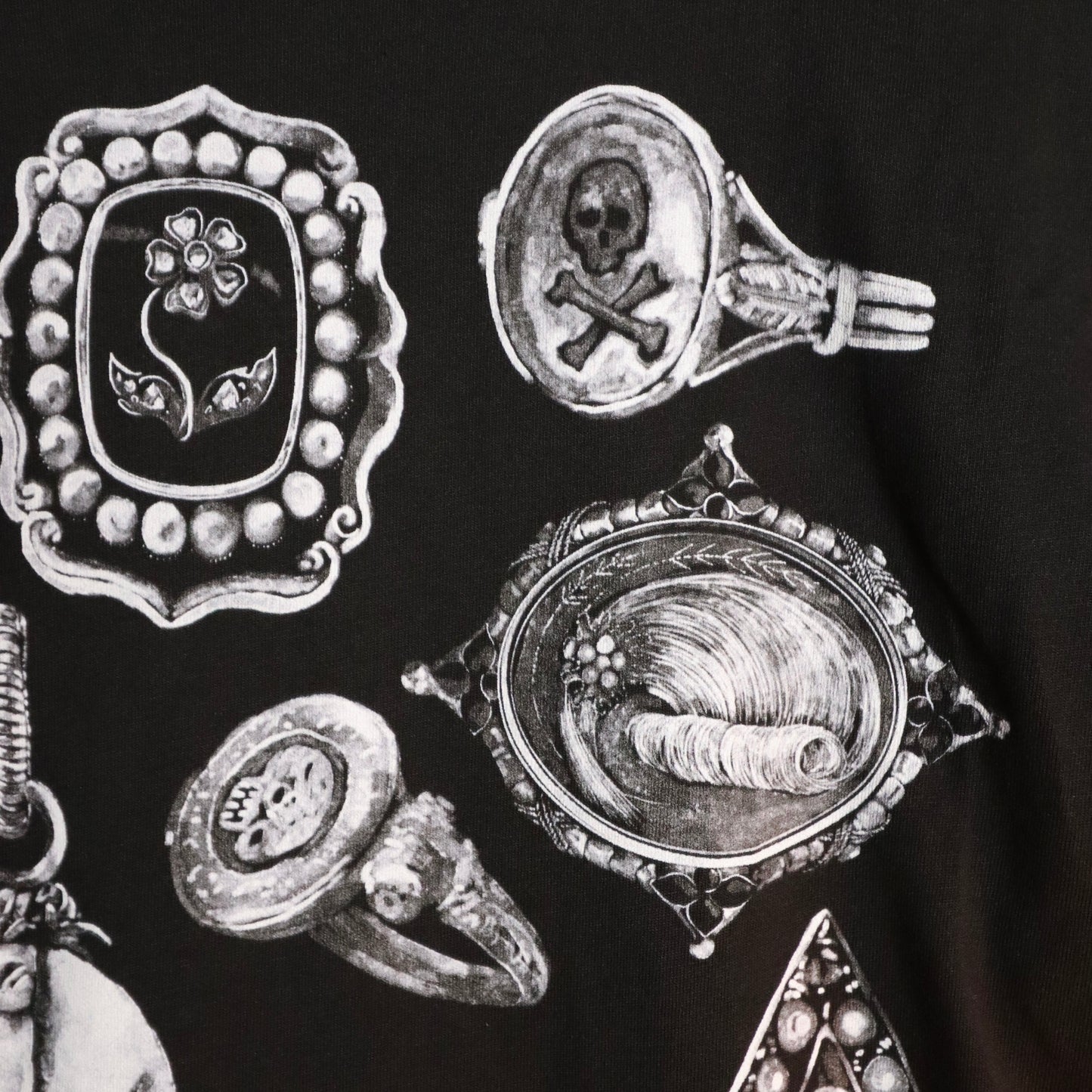 ✶Mourning t-shirt  ✶
