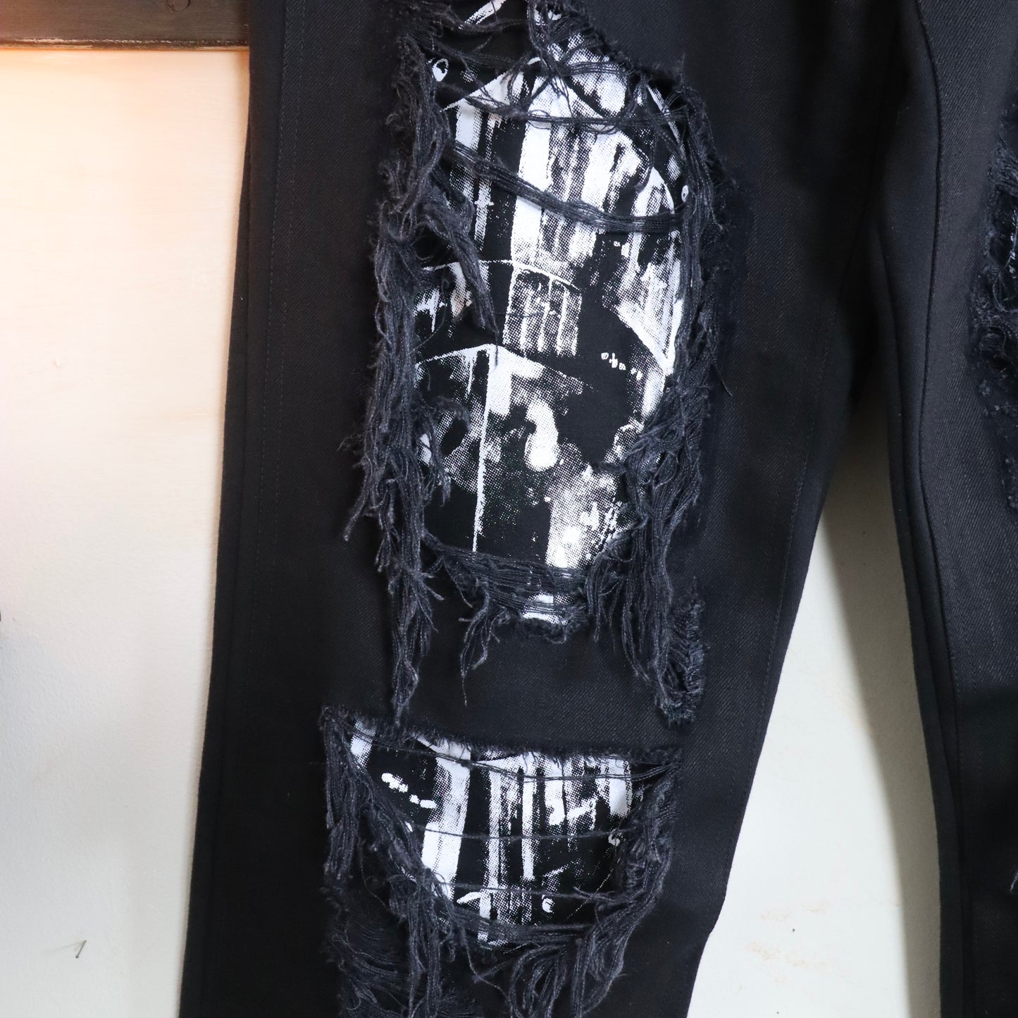 ✶SAMPLE SALE ✶ Item 31: Armour Sweatpants  ✶ Size: L