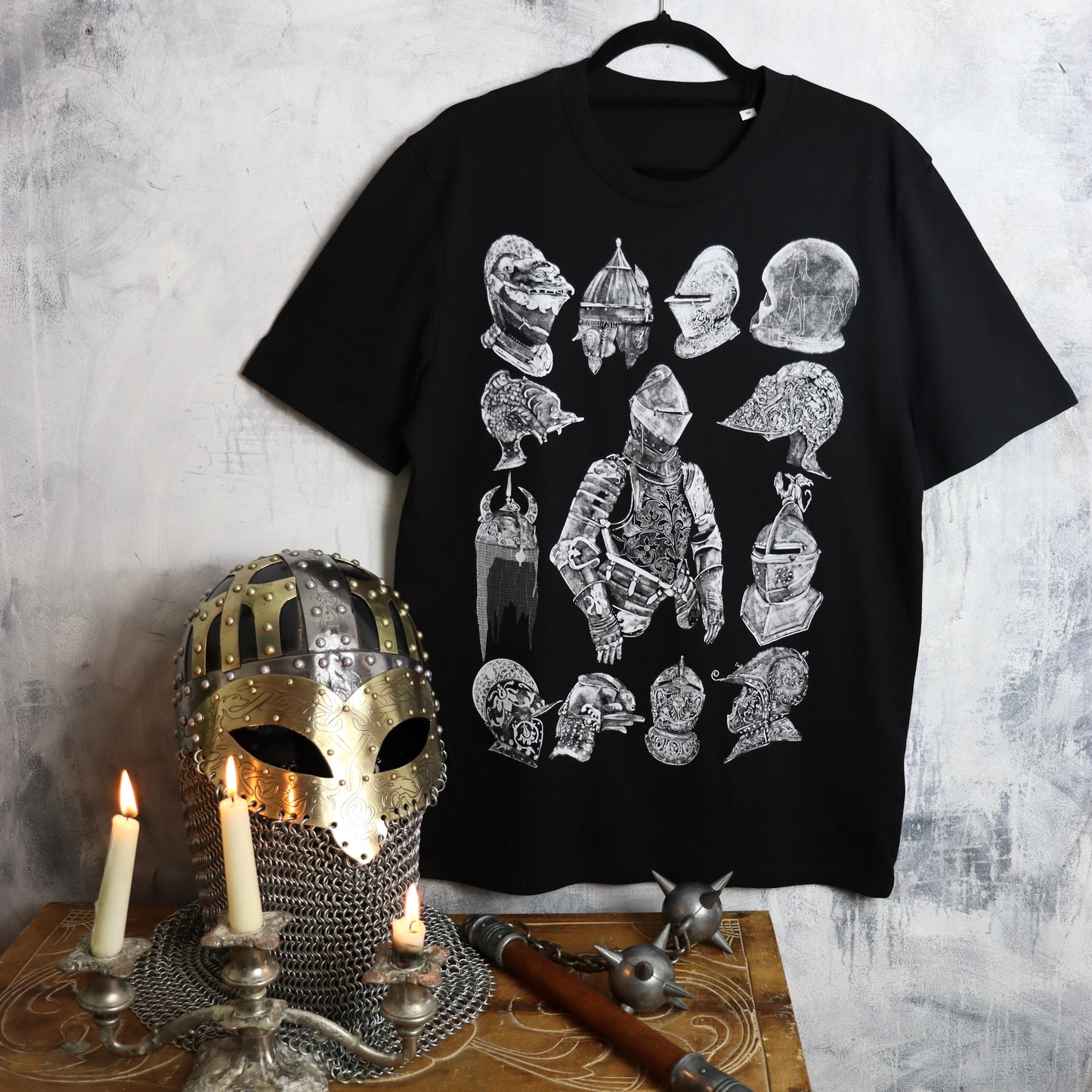 ✶ Camiseta con casco ✶