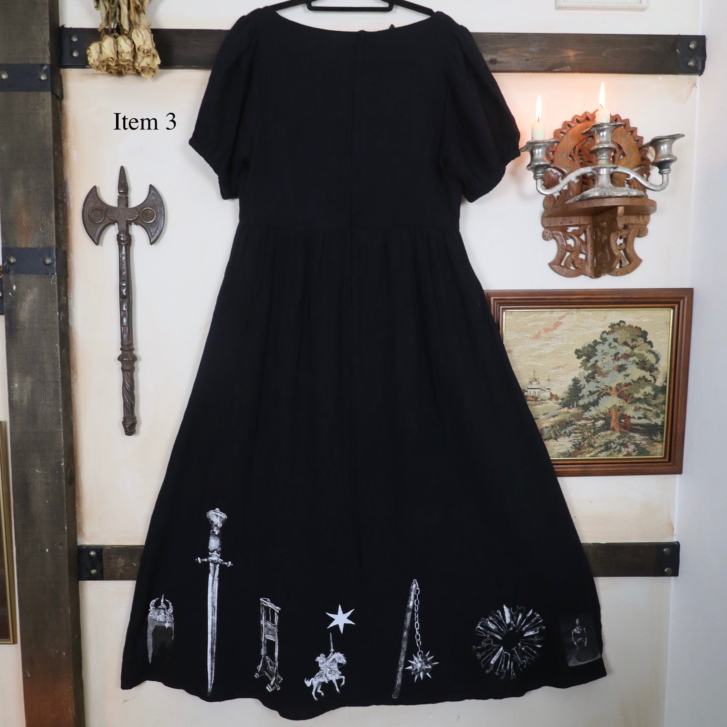 ✶SAMPLE SALE ✶ Item 3: Medieval print Maxi Dress  ✶ Size: UK 12