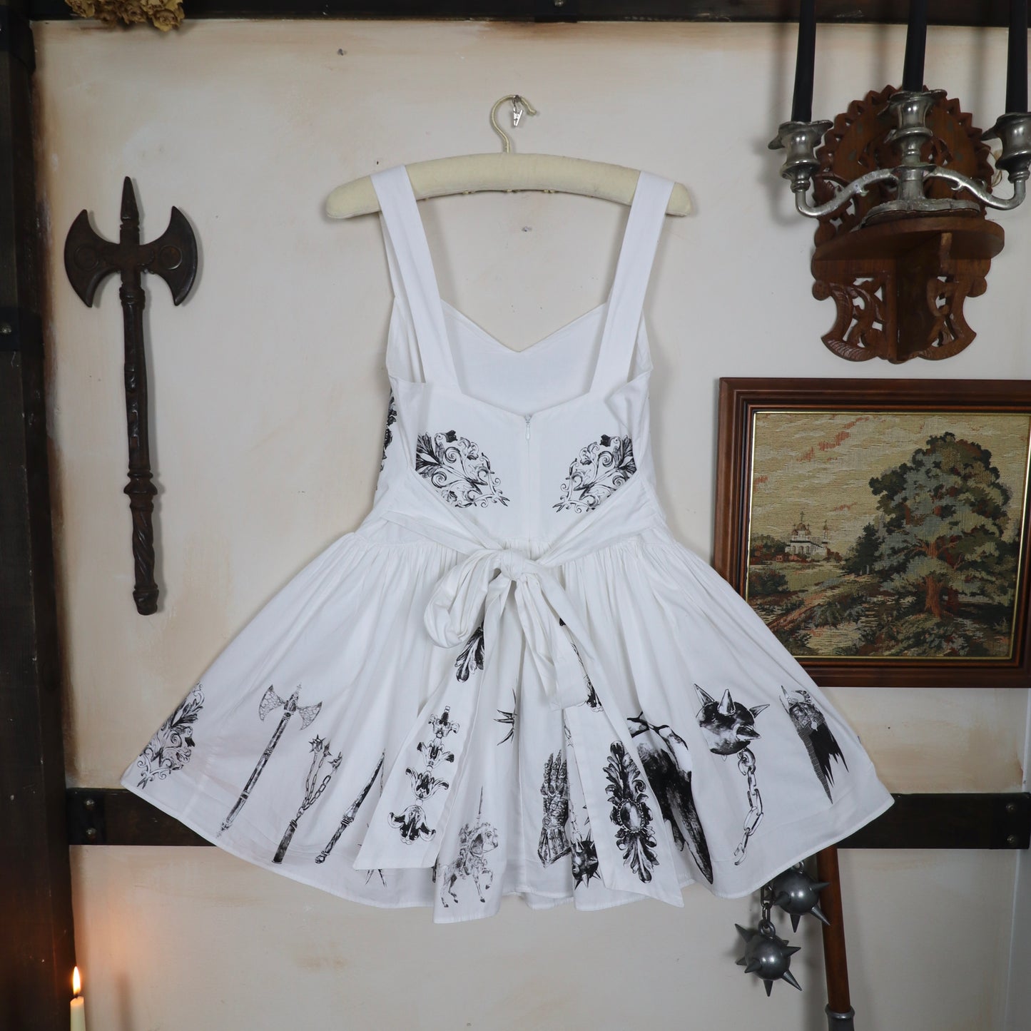 White medieval print dress ✶ Size UK 10 / US 6 / EU 38