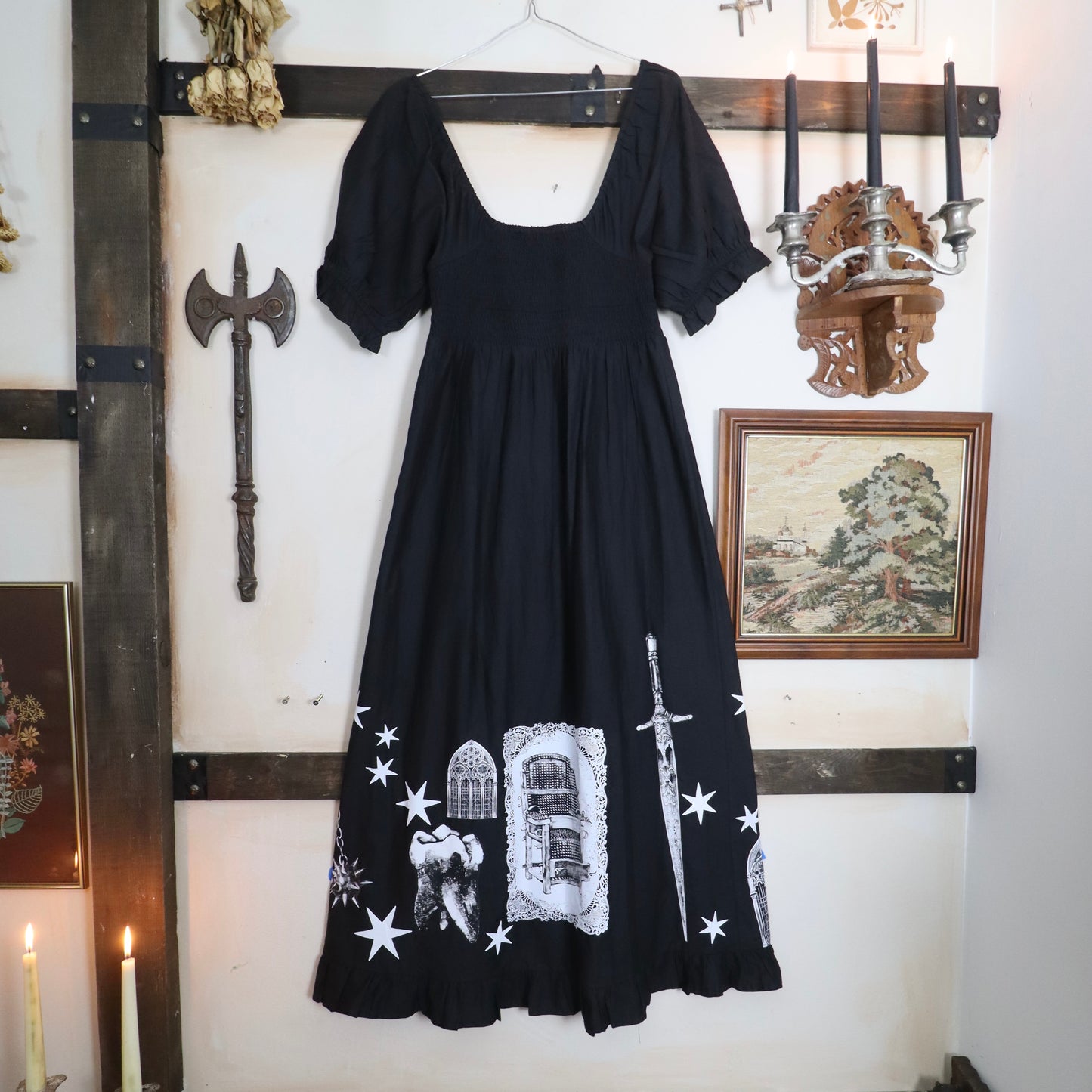 Medieval print maxi dress ✶ Size UK8/ US4/ EU36
