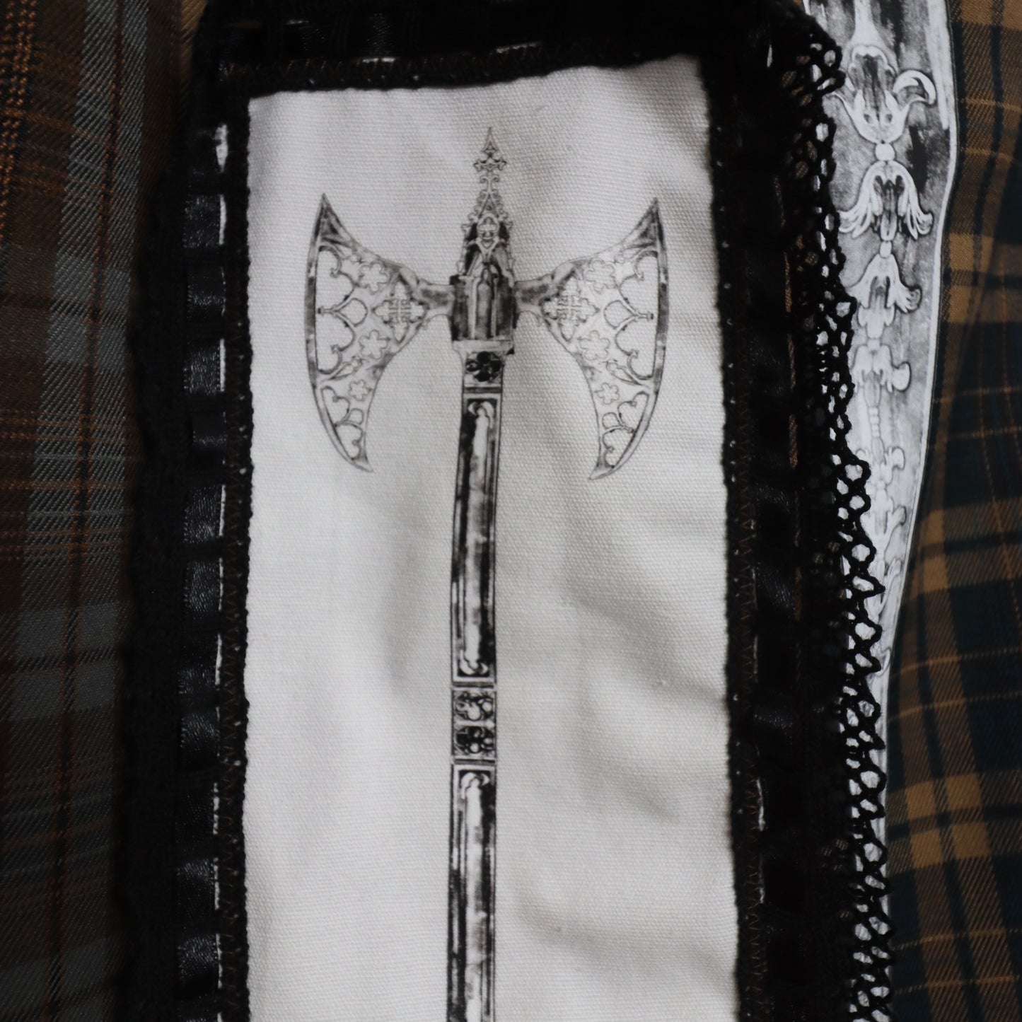 ✶ 1/1 weaponry skirt ✶ XL / UK14 / US10 / EU42