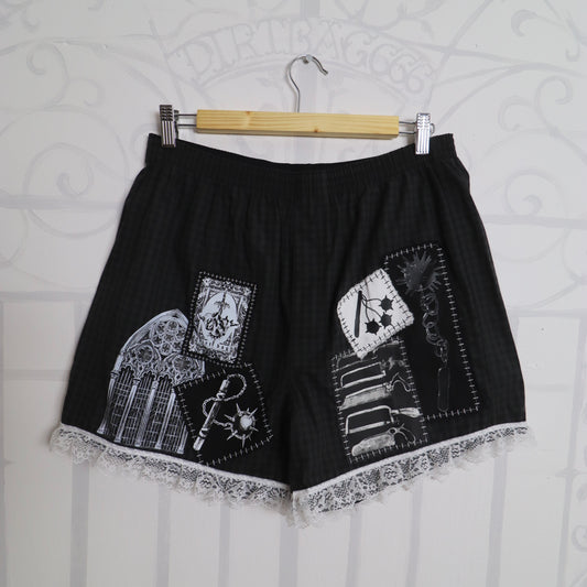 ✶ 1/1 Patched boxer shorts ✶ L / UK12 / US8 / EU40