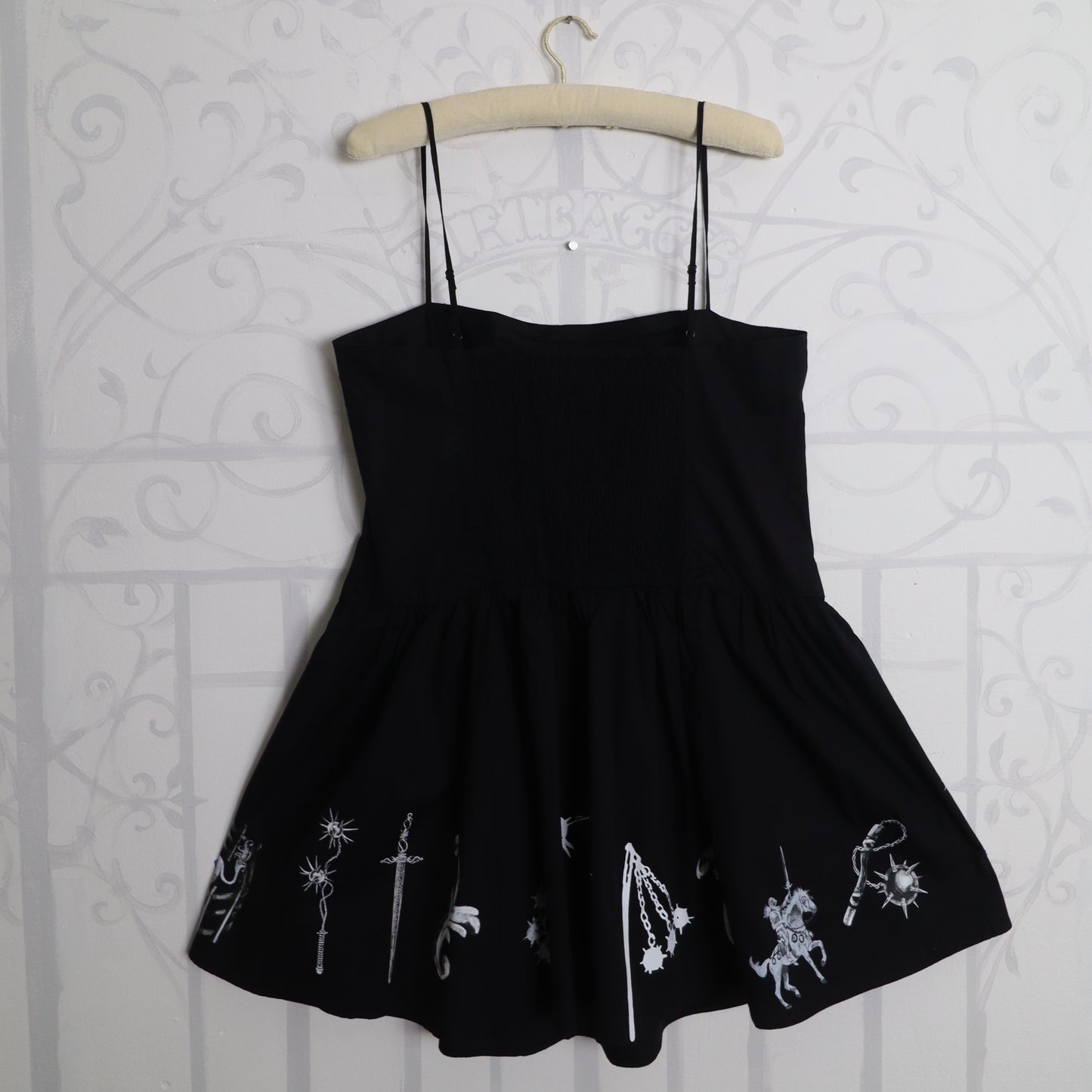 ✶ Medieval Mystery Dress ✶