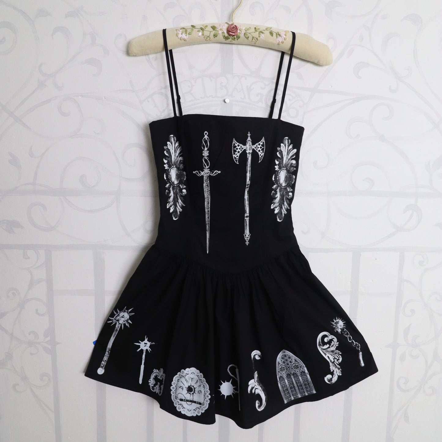 ✶ Medieval Mystery Dress ✶