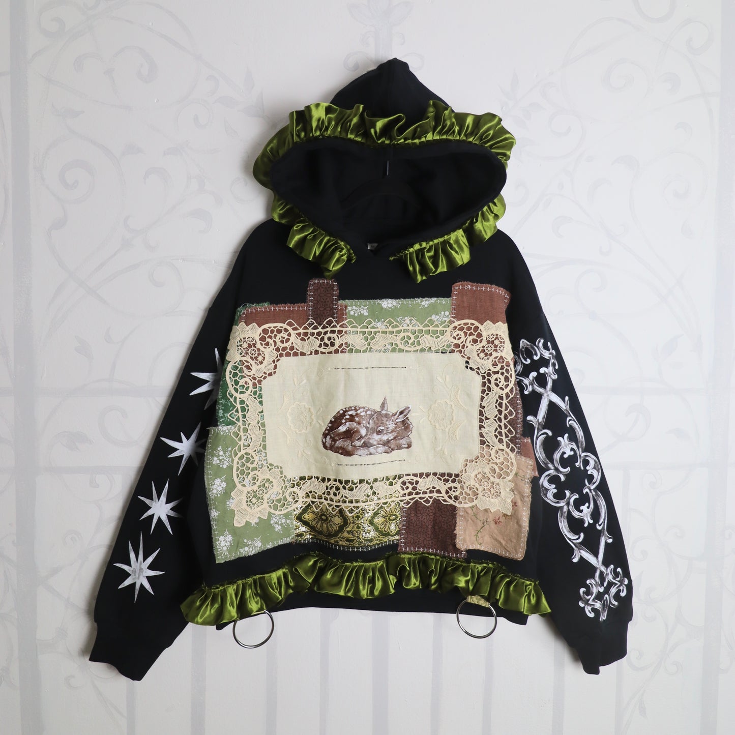 ✶ Southern Gothic Hoodie ✶ Size M