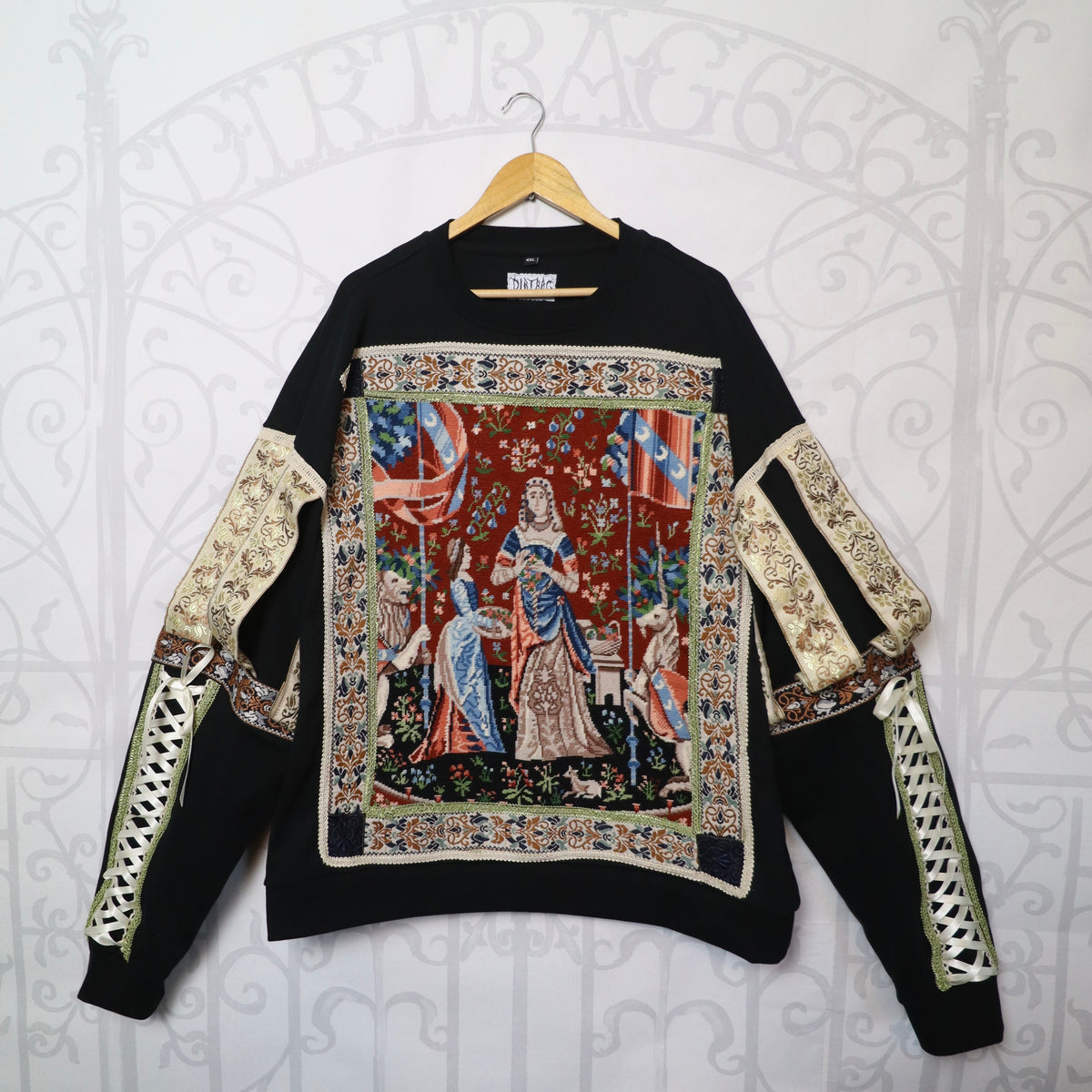 ✶The Lady and the Unicorn Sweatshirt ✶ size 3XL