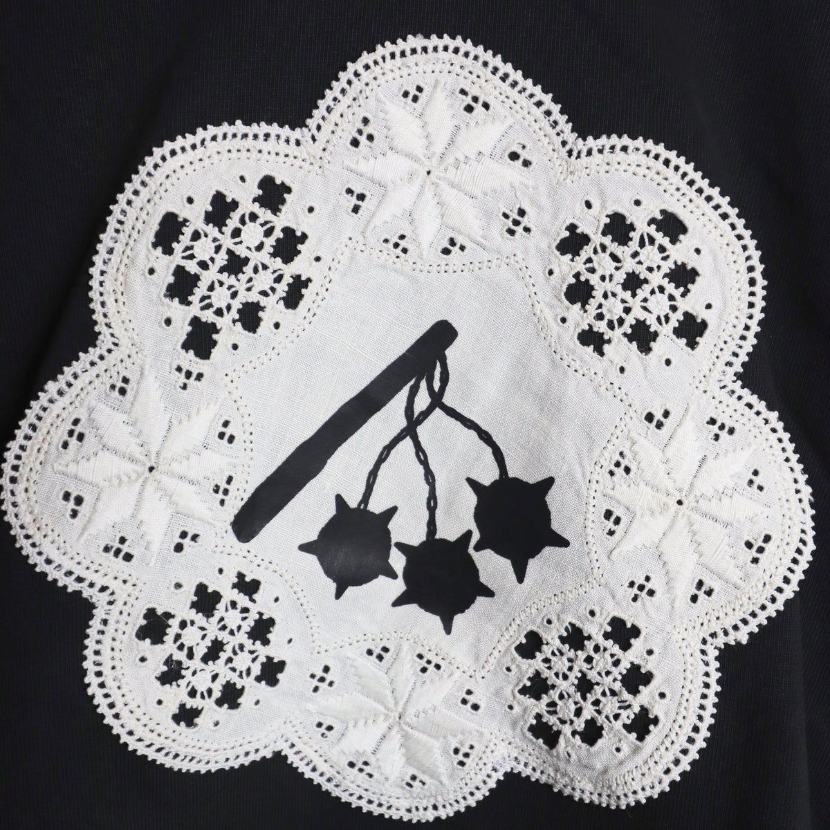 ✶Mystery weaponry Doily cropped t-shirt✶