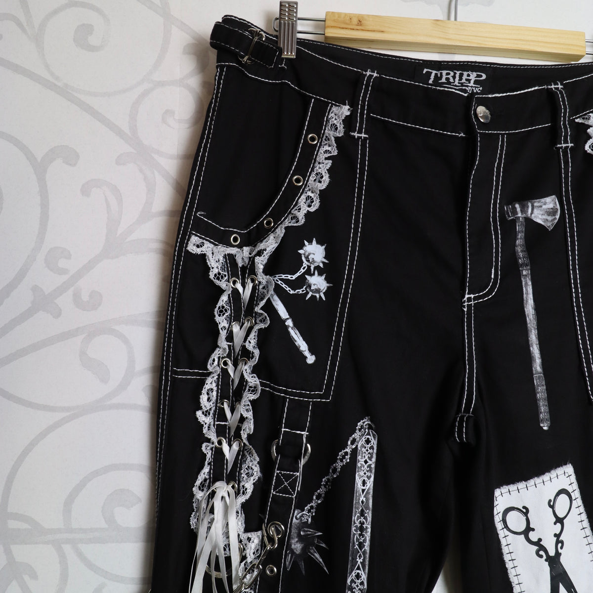 ✶ Patch pants ✶ Waist 31"