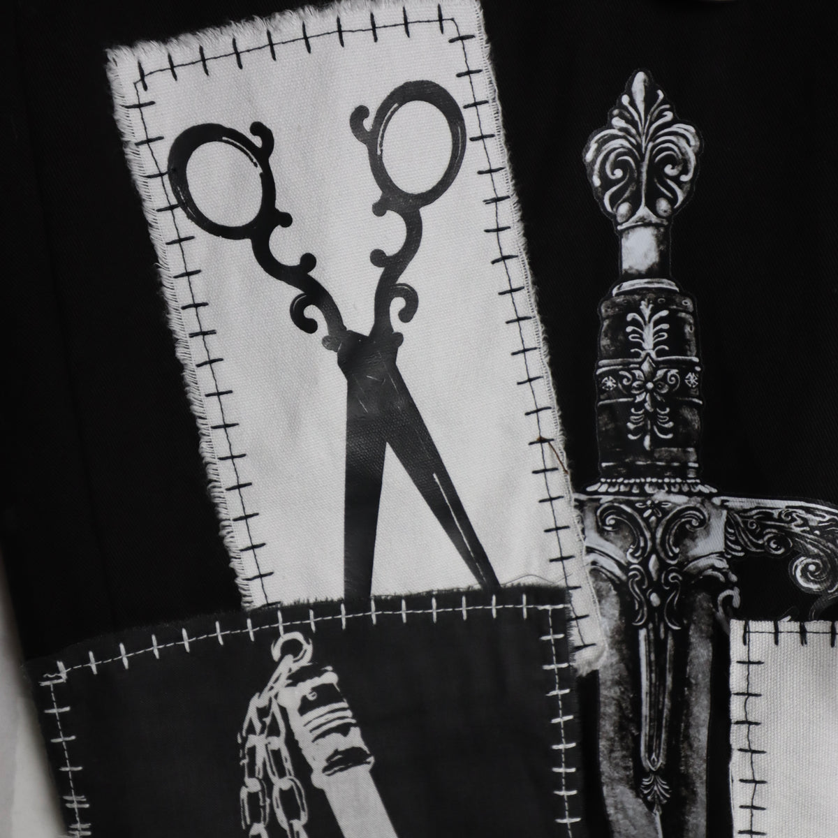 ✶ Patch pants ✶ Waist 31"