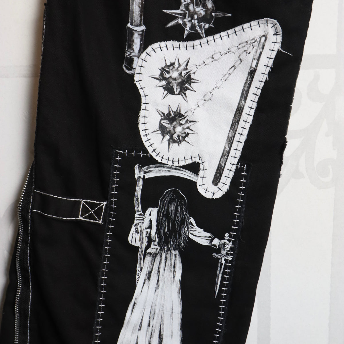 ✶ Patch pants ✶ Waist 31"